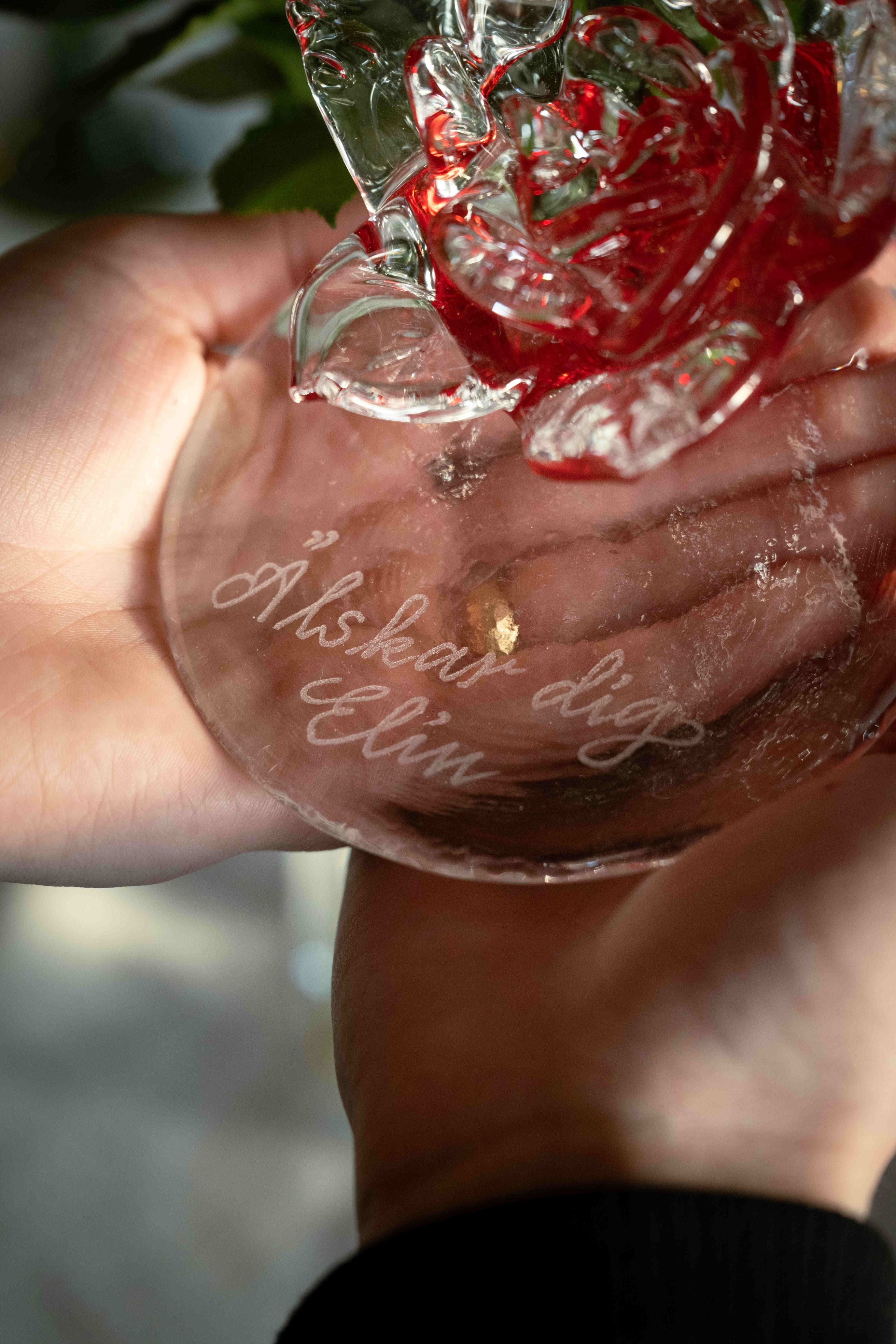 Evighetsros av glas - Egen gravyr - Heta Hyttan